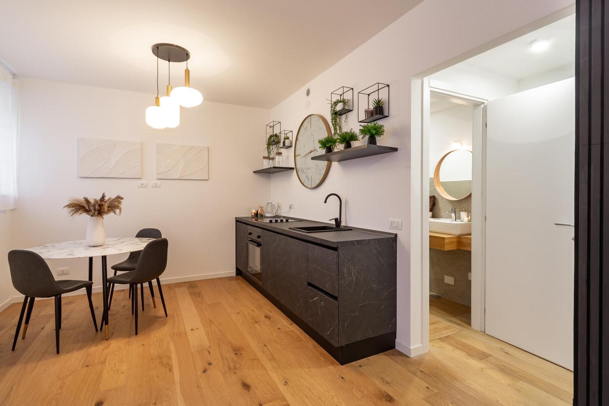 45Royal Stylish House Milan City Center ภายนอก รูปภาพ