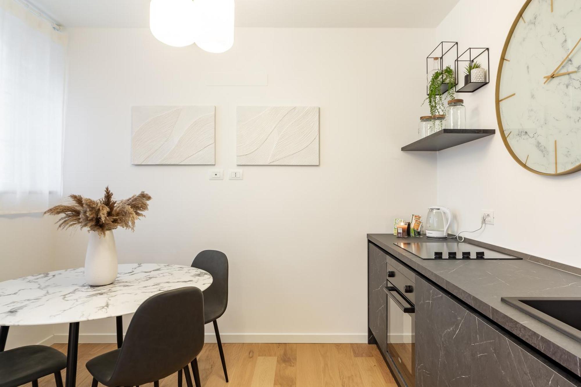 45Royal Stylish House Milan City Center ภายนอก รูปภาพ